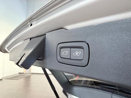 VOLVO V60 B4 Plus Dark Panorama, Head-Up Display, 360 Camera, Harman Kardon Sound