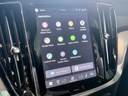 VOLVO V60 B4 Plus Dark Panorama, Head-Up Display, 360 Camera, Harman Kardon Sound