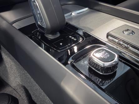 VOLVO V60 B4 Plus Dark Panorama, Head-Up Display, 360 Camera, Harman Kardon Sound