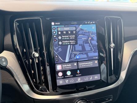 VOLVO V60 B4 Plus Dark Panorama, Head-Up Display, 360 Camera, Harman Kardon Sound
