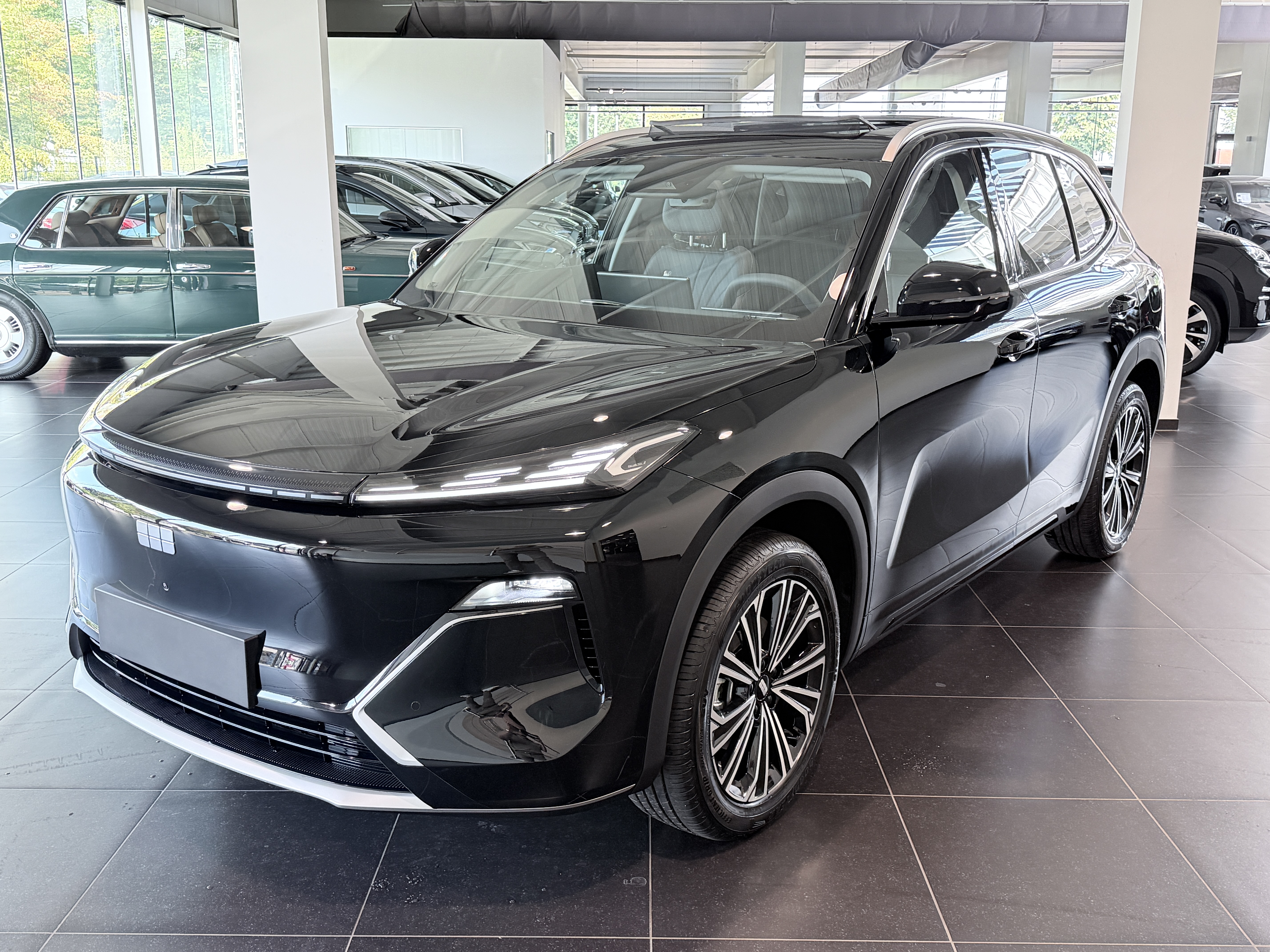 GEELY Starray EM-i 1.5 EM-i PHEV MAX+ / 136KM EV / Leder / ACC / PANO / 360 Camera