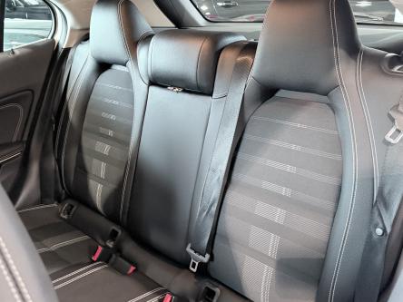 MERCEDES-BENZ GLA 180 Urban Trekhaak, Only 46000 km !!