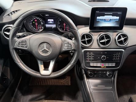 MERCEDES-BENZ GLA 180 Urban Trekhaak, Only 46000 km !!