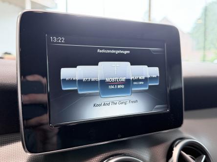 MERCEDES-BENZ GLA 180 Urban Trekhaak, Only 46000 km !!