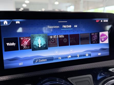 MERCEDES-BENZ CLA 180 Progressive Panorama, Camera, Led, Pdc, Mbux