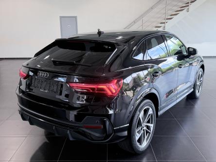 AUDI Q3  S-line / LED / A.camera
