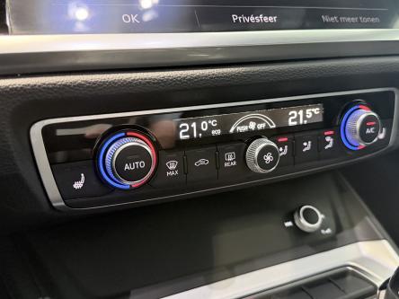 AUDI Q3  S-line / LED / A.camera