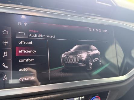 AUDI Q3  S-line / LED / A.camera
