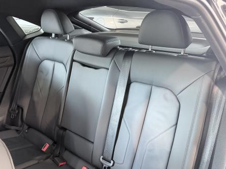 AUDI Q3  S-line / LED / A.camera