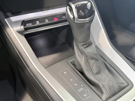 AUDI Q3  S-line / LED / A.camera