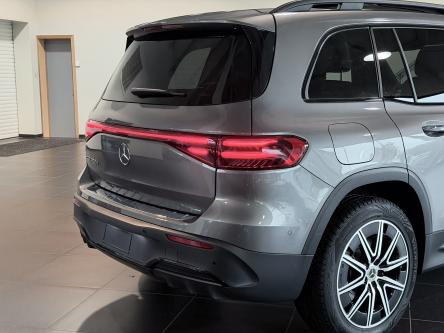 MERCEDES-BENZ EQB 250 250+ AMG PANO / LED High Performance / HUD / Trekhaak