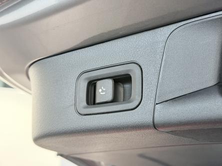 MERCEDES-BENZ EQB 250 250+ AMG PANO / LED High Performance / HUD / Trekhaak