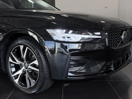 VOLVO V60 B4 Plus Dark 