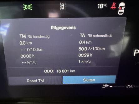 VOLVO V60 B4 Plus Dark 