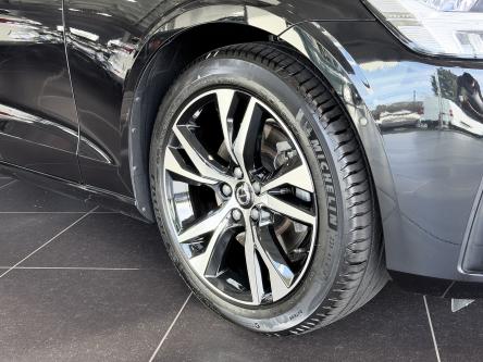 VOLVO V60 B4 Plus Dark 