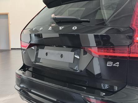 VOLVO V60 B4 Plus Dark 