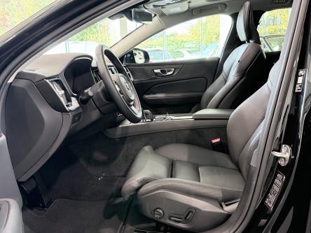 VOLVO V60 B4 Plus Dark 