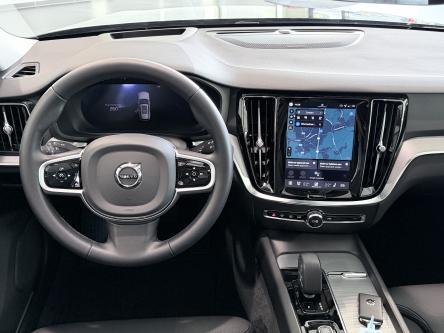 VOLVO V60 B4 Plus Dark 