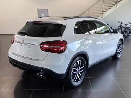 MERCEDES-BENZ GLA 180 Urban Panorama, Night Pack, Trekhaak, Achteruitrij Camera