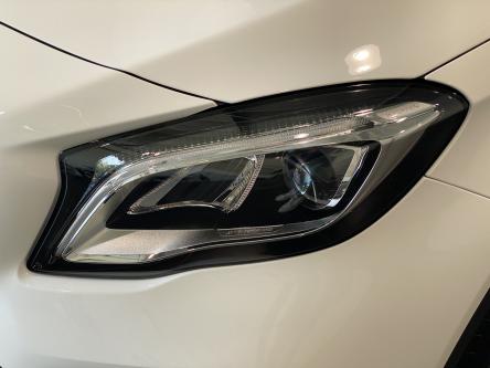 MERCEDES-BENZ GLA 180 Urban Panorama, Night Pack, Trekhaak, Achteruitrij Camera